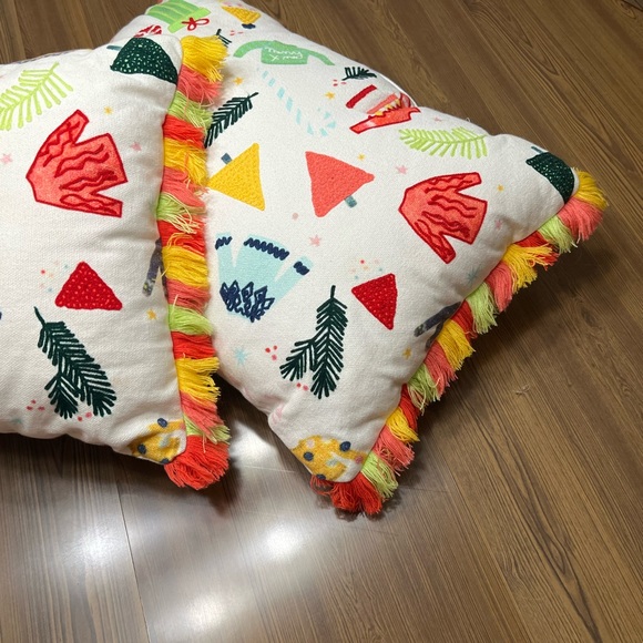Christmas Pillows (2) Cute Oblong With Fringe Gnomes, Trees Sweaters Candy Canes - Picture 3 of 11